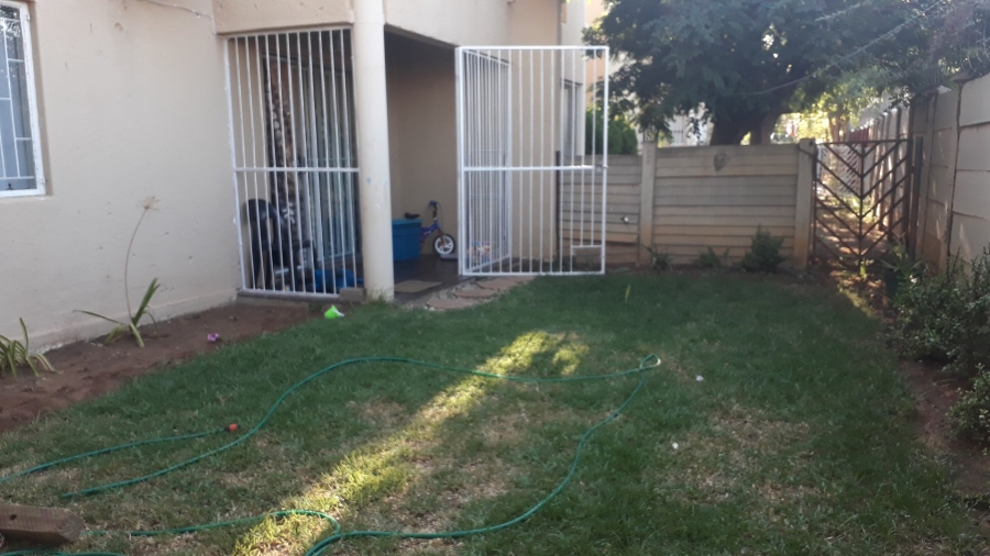 2 Bedroom Property for Sale in Pellissier Free State